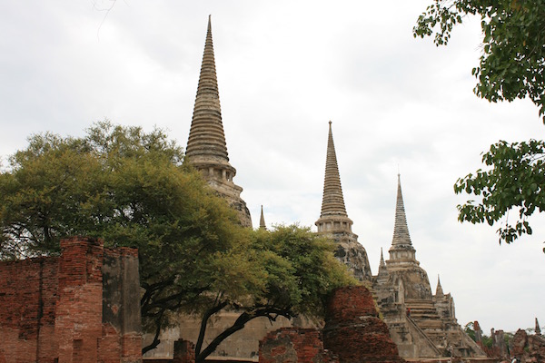 Ayutthura tombs of 3 kings